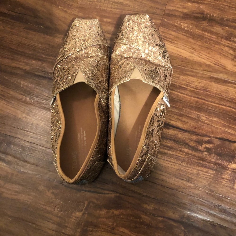 Women’s toms